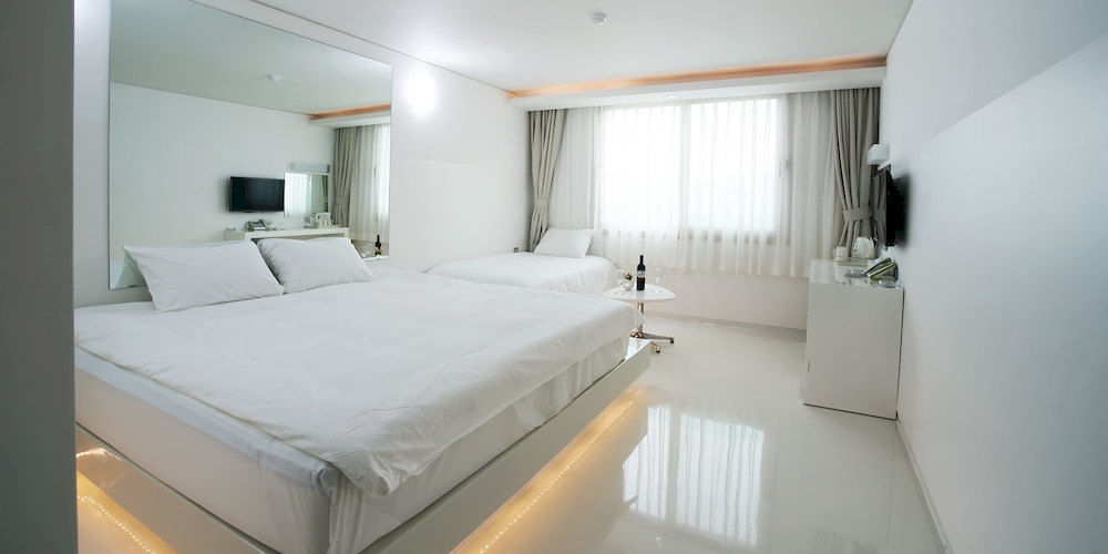 Hotel Ciel Bleu Jeju Exterior foto