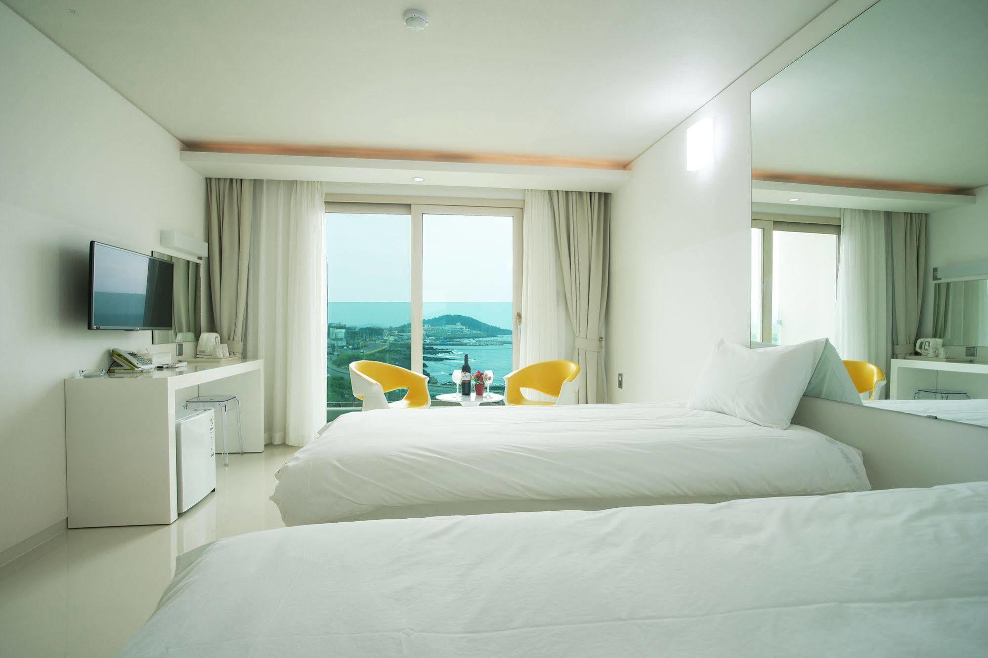 Hotel Ciel Bleu Jeju Exterior foto