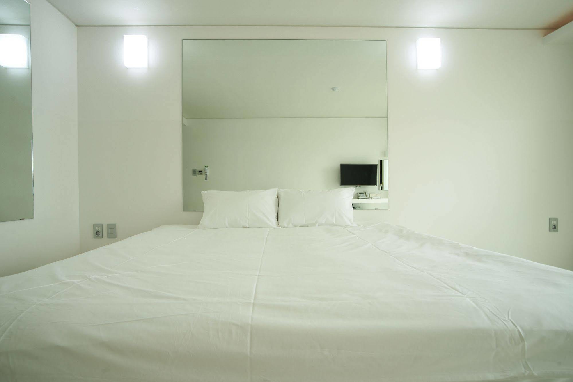 Hotel Ciel Bleu Jeju Exterior foto